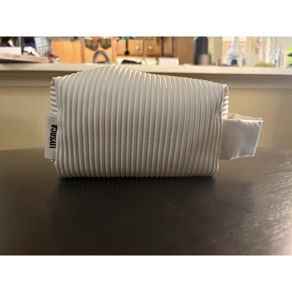 Lysoca White Pleated Cosmetic Bag Makeup Pouch Zip Case